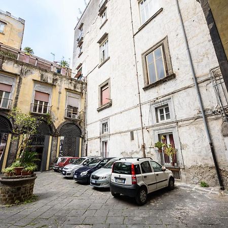 Via Atri 37 Apartamento Nápoles Exterior foto