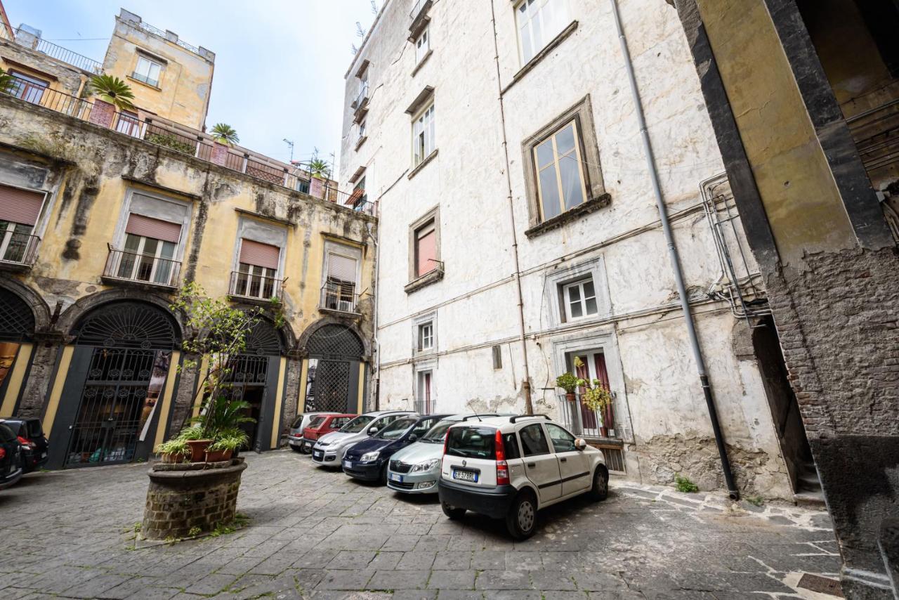 Via Atri 37 Apartamento Nápoles Exterior foto